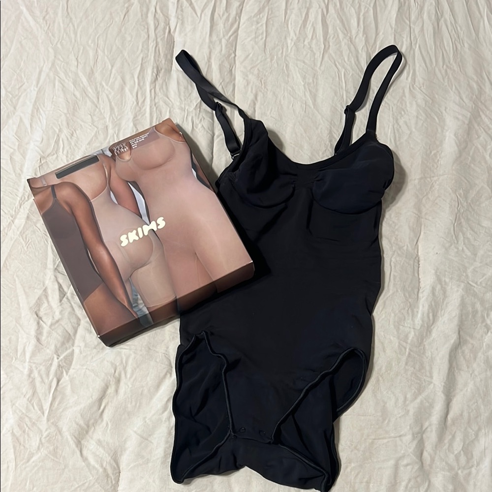 SKIMS Midnight Black Bodysuit
